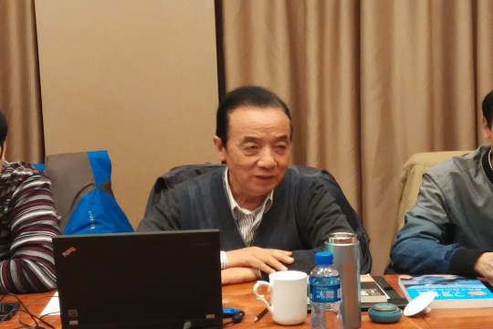 2-史根东博士进行专题报告.jpg