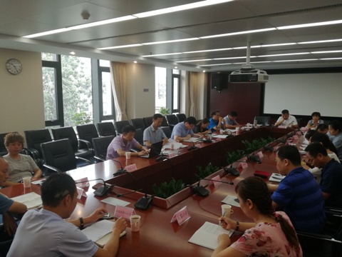 2中小学校长座谈会.jpg