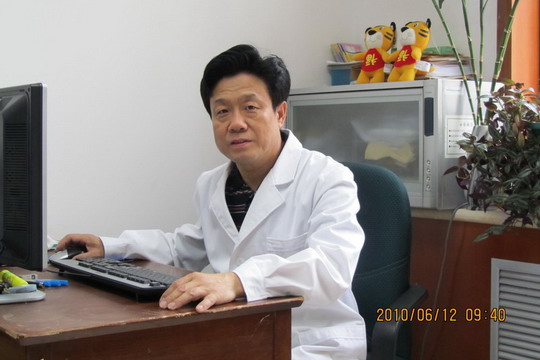 张学荣.jpg