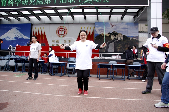 2.工会主席参赛.JPG