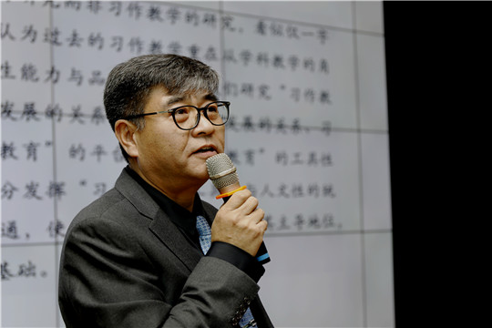4.首都师范大学朝阳小学校长李福平_副本.jpg