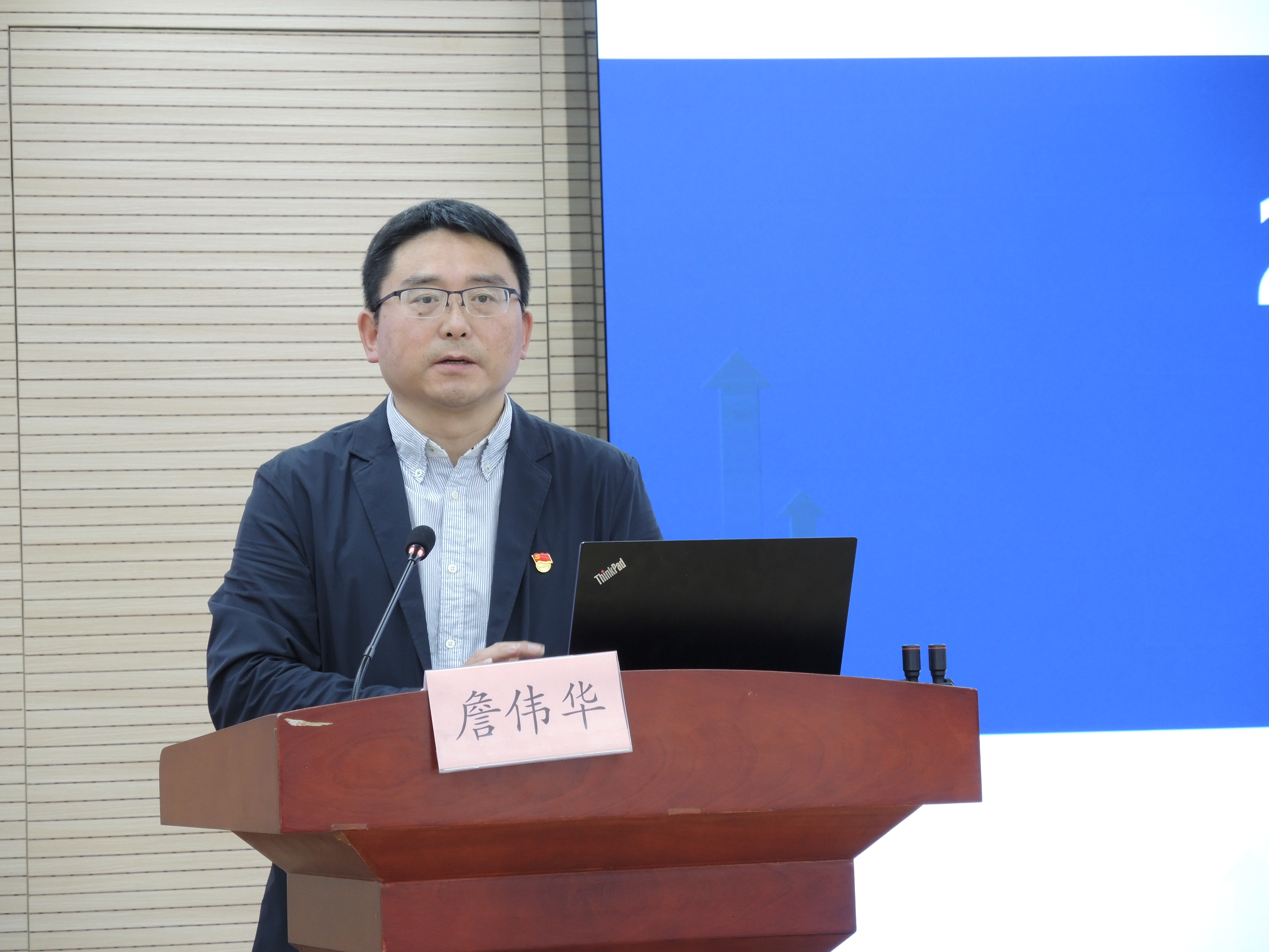 _cgi-bin_mmwebwx-bin_webwxgetmsgimg__&MsgID=863273700337